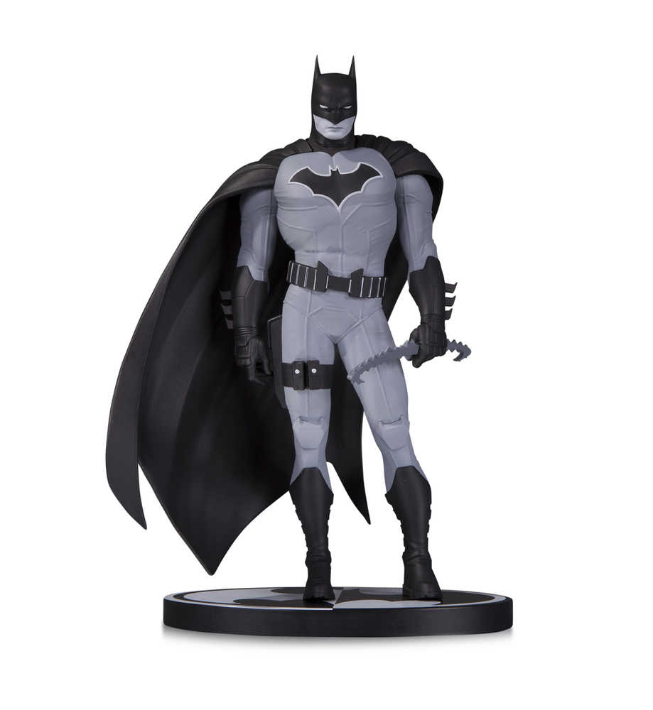 Batman Black & White Statue By John Romita Jr