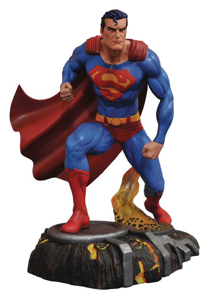 DC Gallery Superman Comic PVC Statue 