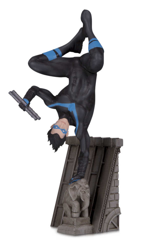 Batman Family Nightwing Multi Part Statue