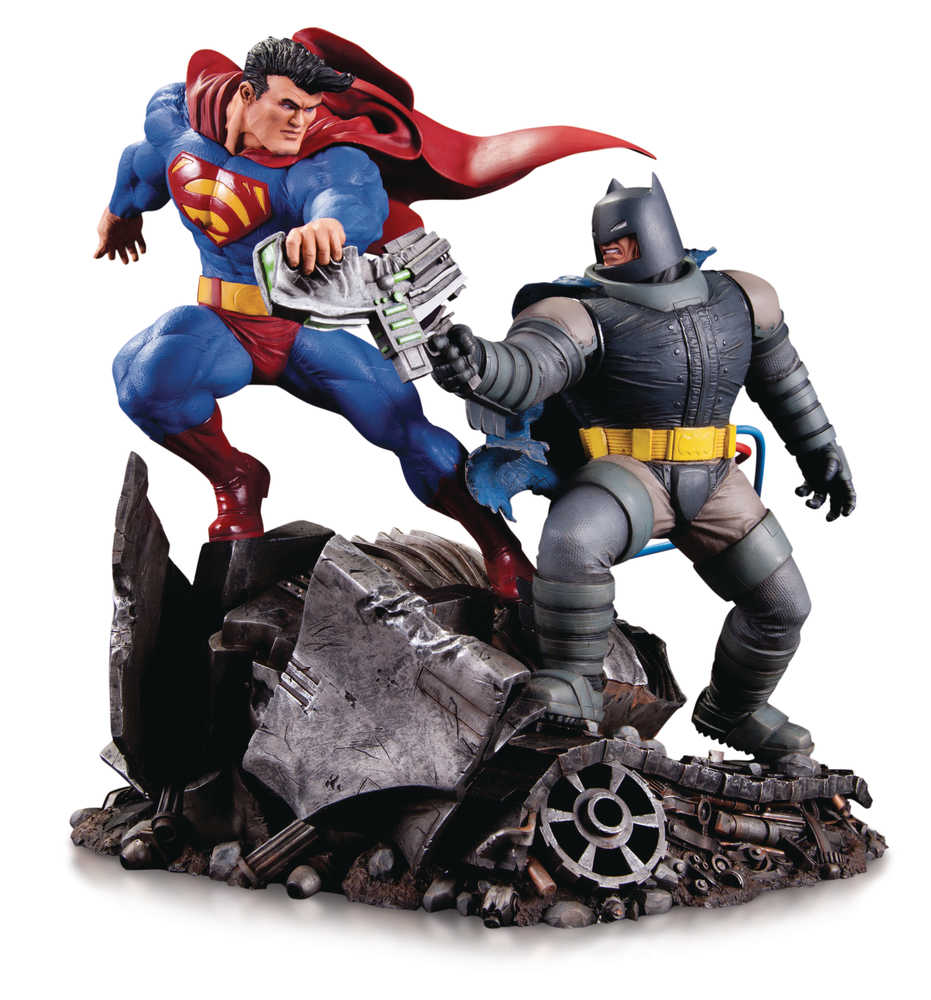Dkr Batman vs Superman Mini Battle Statue