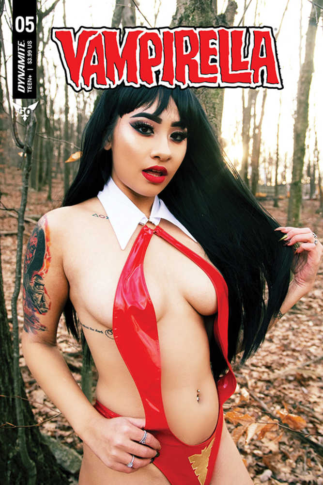 Vampirella #5 Cover E Cosplay
