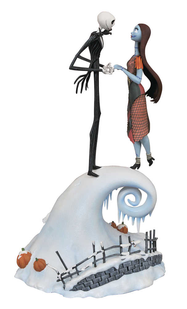 Nbx Milestones Jack & Sally Statue 