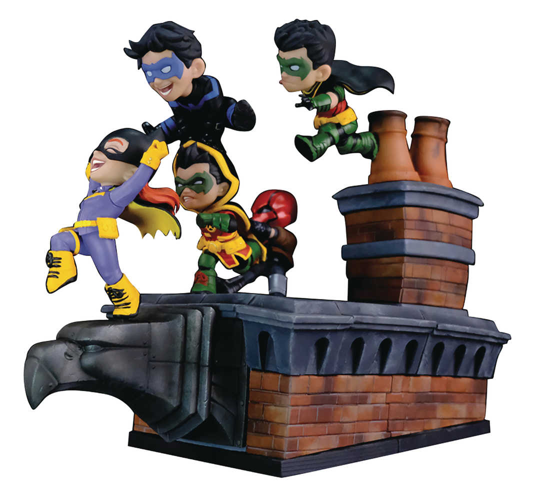 DC Batman Family Knight Out Q Master Figure 