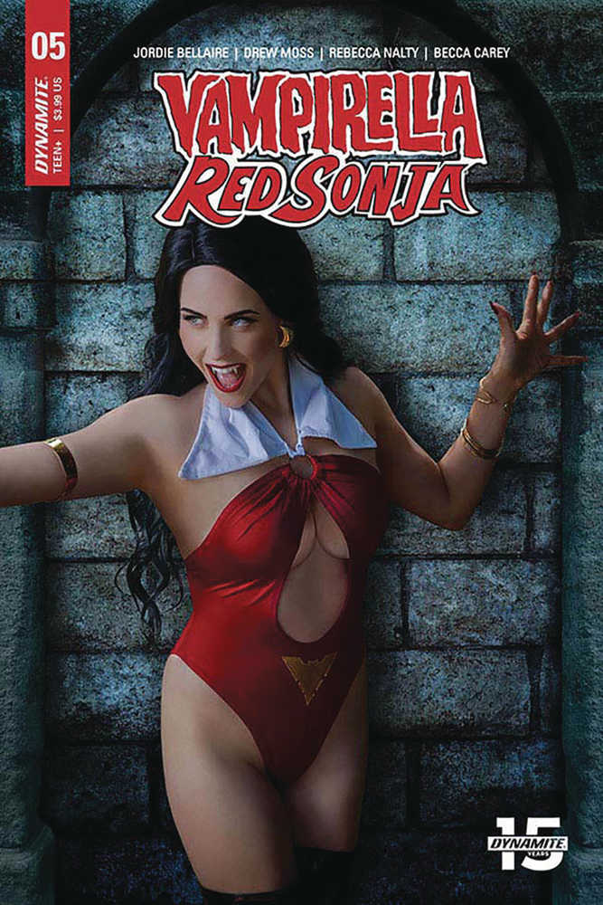 Vampirella Red Sonja #5 Cover E Cosplay