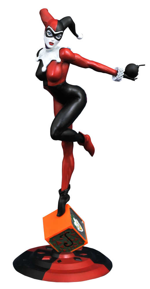 DC Gallery Classic Harley Quinn PVC Statue 