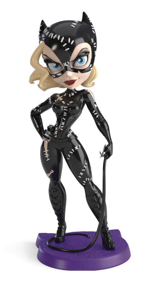 DC Cinematic Batman Returns Catwoman 7 In Vinyl Figure 