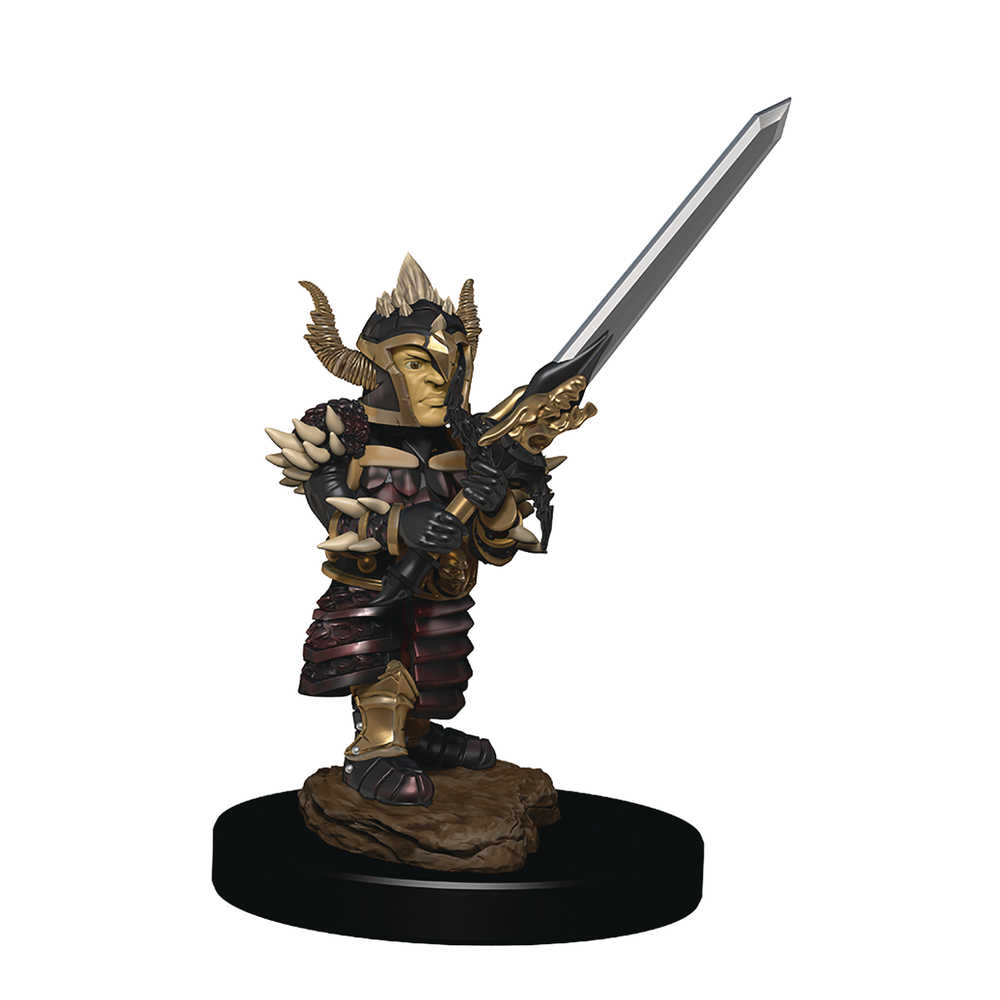 Dungeons & Dragons  Icons Realm Premium Painted Figure Halfling Fighter Male (C