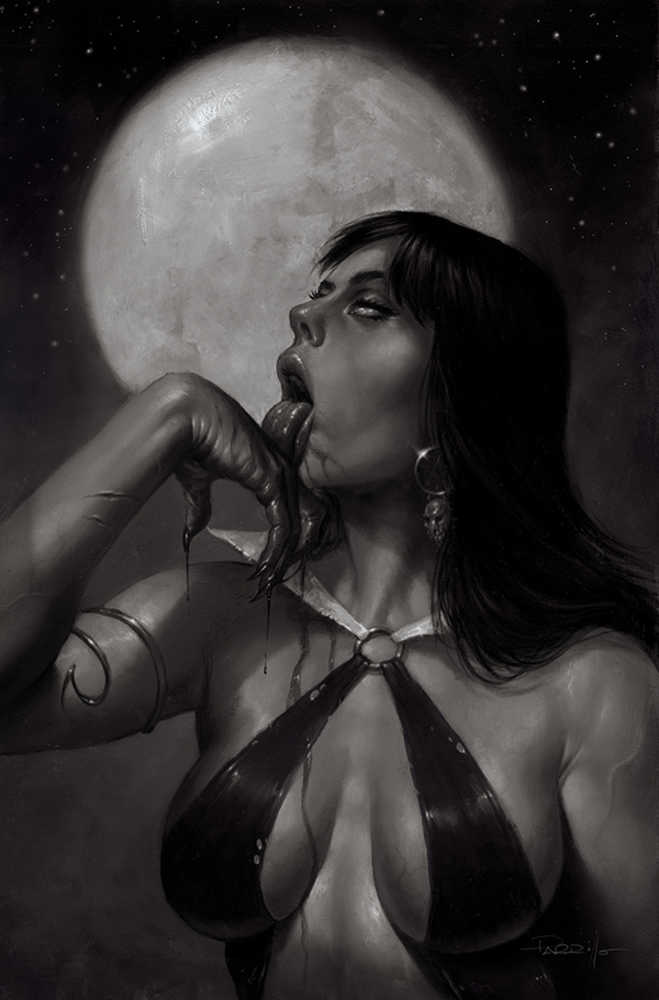 Vampirella #21 50 Copy Parrillo Virgin Black & White Variant Edition